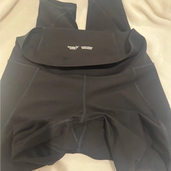 Old Navy Active Elevate Legging Built in Sculpt - Picture 3 of 3
